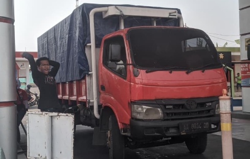Jurnalis Temukan Dugaan Penyalahgunaan Solar Subsidi di SPBU Pemalang, Truk Diamankan Polisi