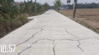 Jalan Beton di Kesesi Baru Rampung Sudah Retak, LAPPAS-RI Pertanyakan Mutu, Papan Proyek hingga Mekanisme Pengadaan