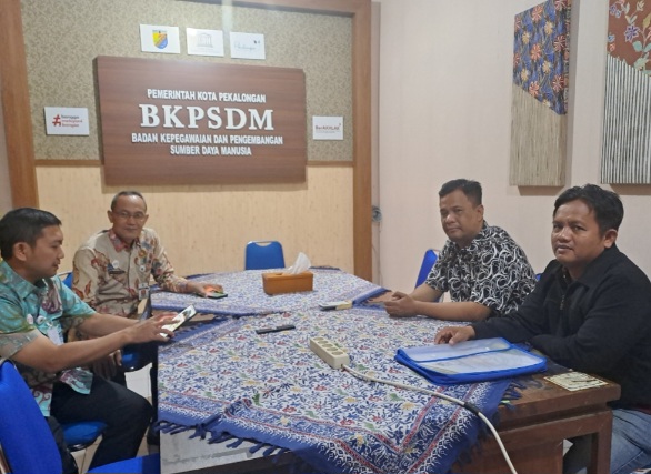 Oknum ASN Pemkot Pekalongan Diduga Tipu Warga Rp550 Juta, Kuasa Hukum Datangi BKPSDM