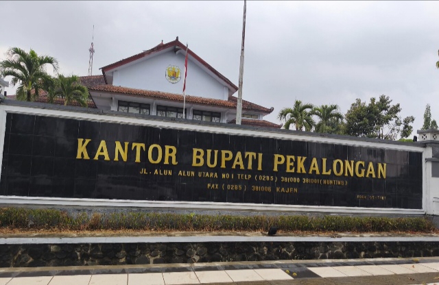 Plt Bupati Pekalongan Luruskan Kabar ASN dan Anggota DPRD ke KPK: Bukan Dijemput, tetapi Penuhi Panggilan Resmi