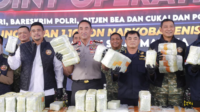 Kapal Tanker Berbendera Mongolia Diamankan, Bawa 1,16 Ton Ketamin Kapolri Bongkar Modus Penyelundup Kapal Tanker Berbendera Mongolia Diamankan, Bawa 1,16 Ton Ketamin Kapolri Bongkar Modus Penyelundup