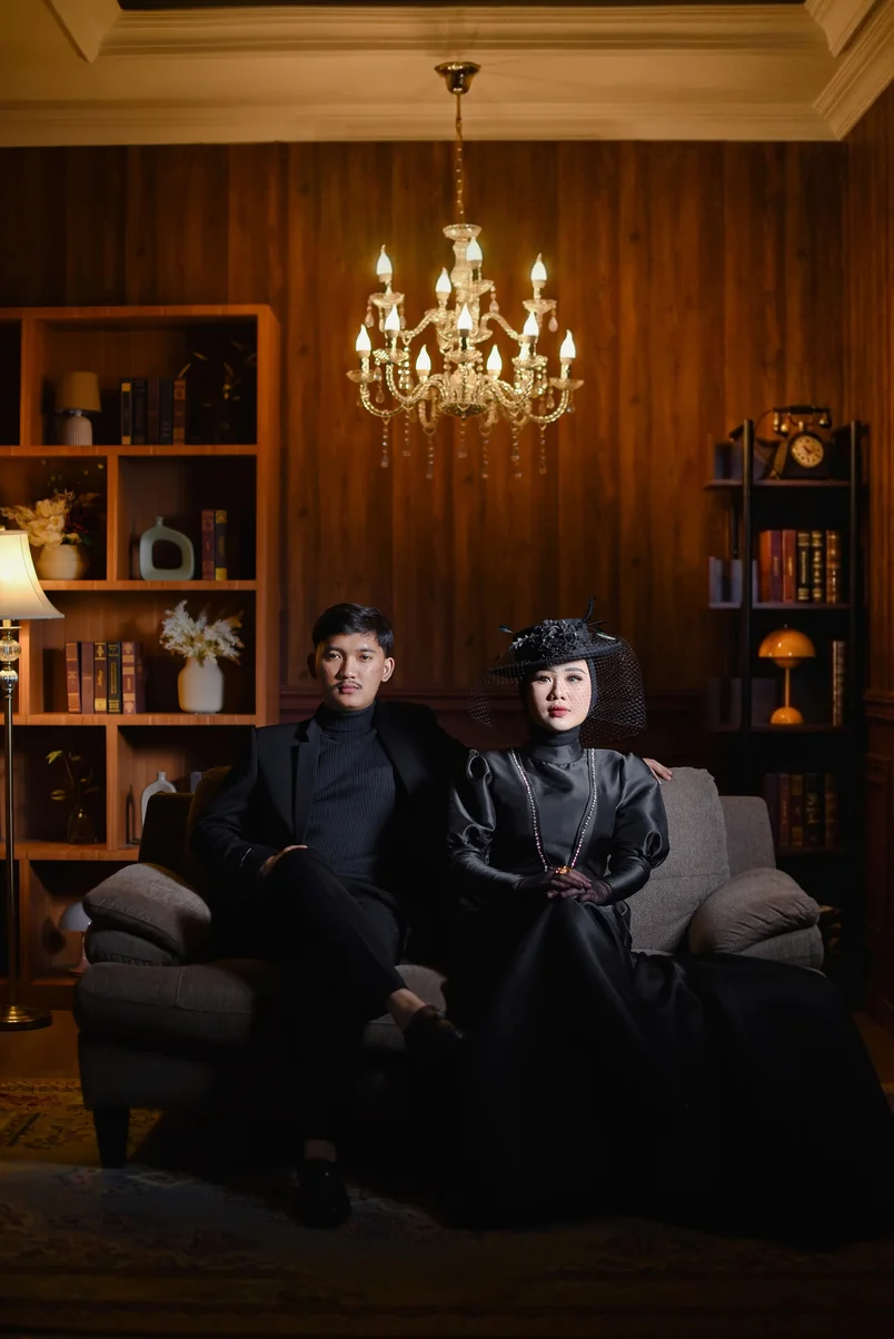 Vintage Library Warm Family Atmosphere