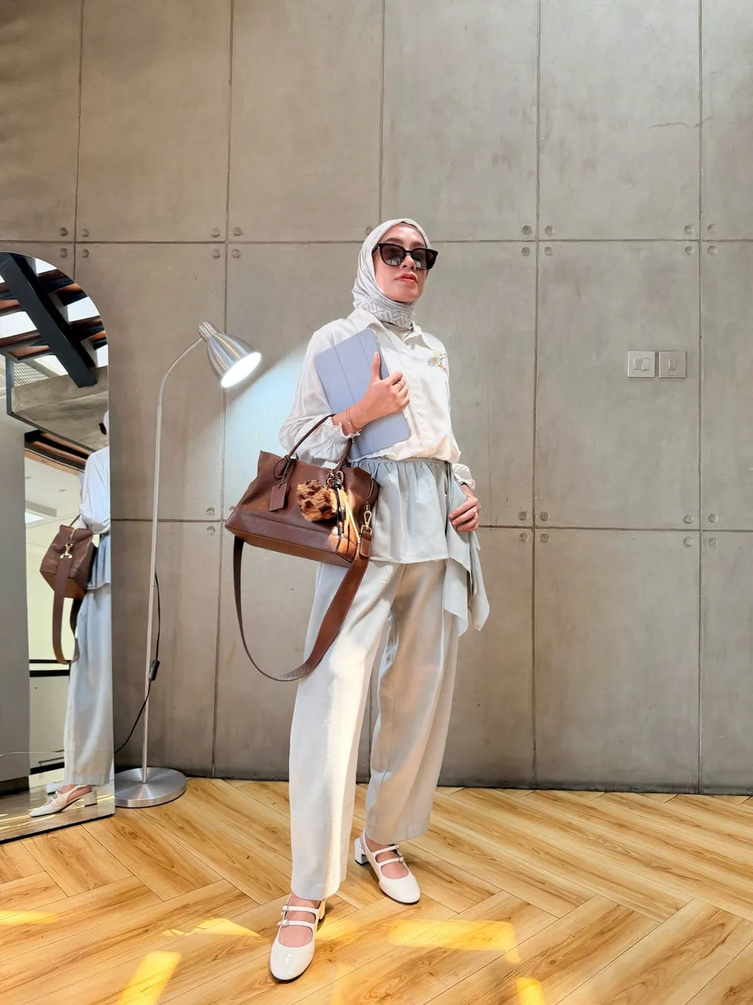 Elodie Barrel Pants