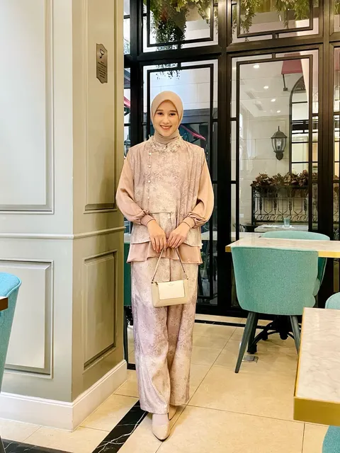 Naomi Cheongsam Set